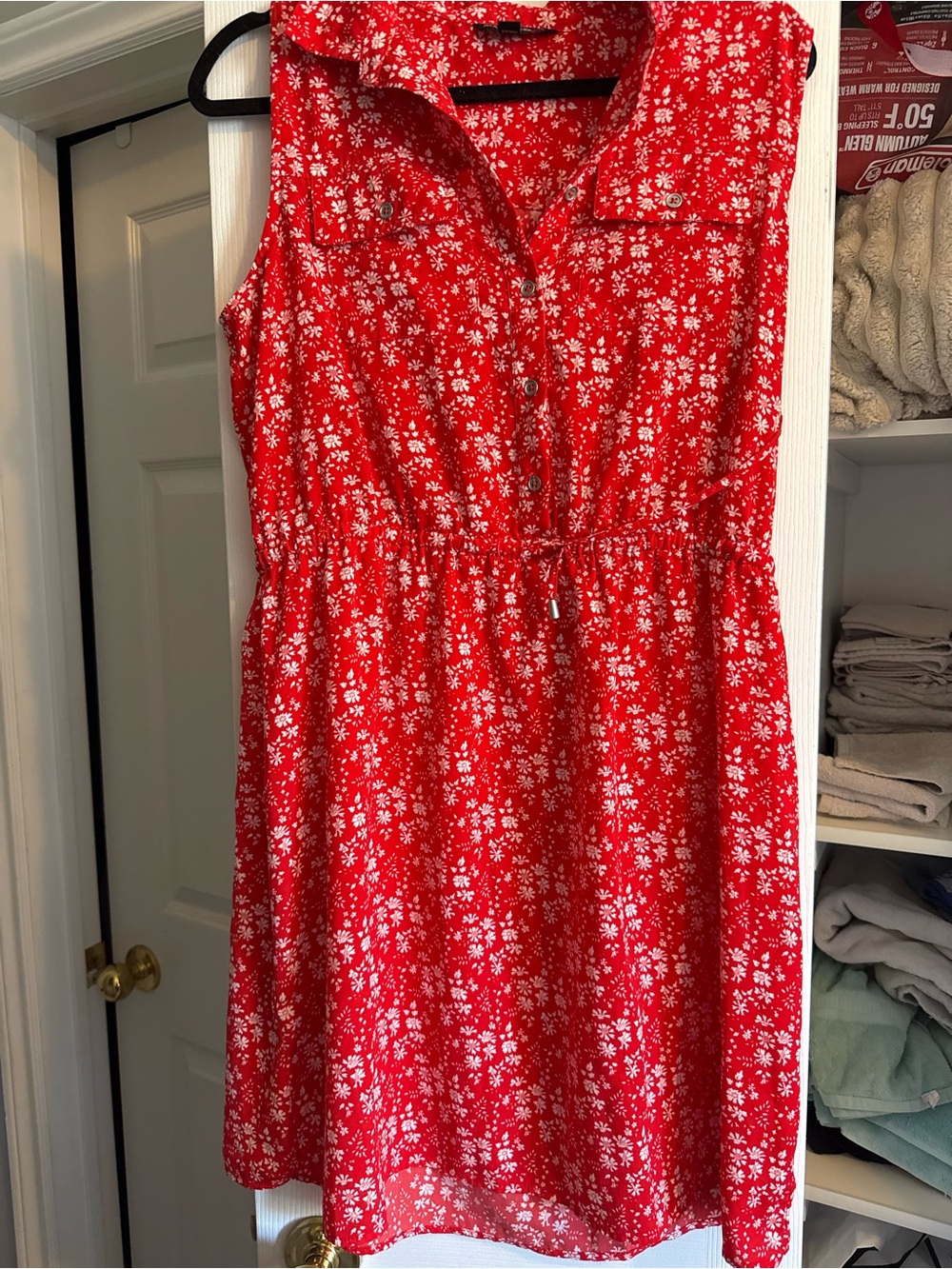 Mario Serrani Red Floral Sleeveless Button-Front Mini Dress